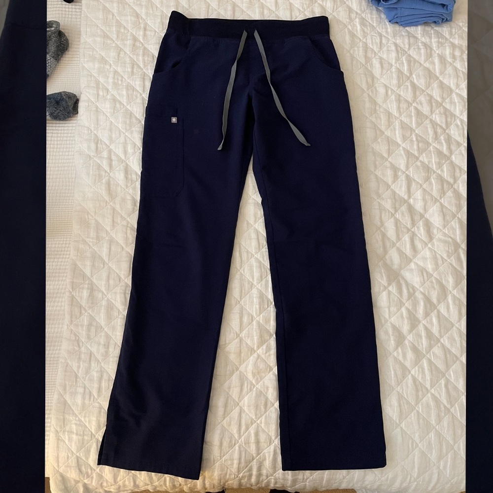 Figs Kade Cargo Scrub Pants - Small Tall, navy blue